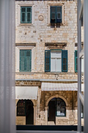 Deluxe Room (Stagnum) | Premium bedding, down comforters, pillowtop beds, in-room safe - Bota Palace (Dubrovnik)