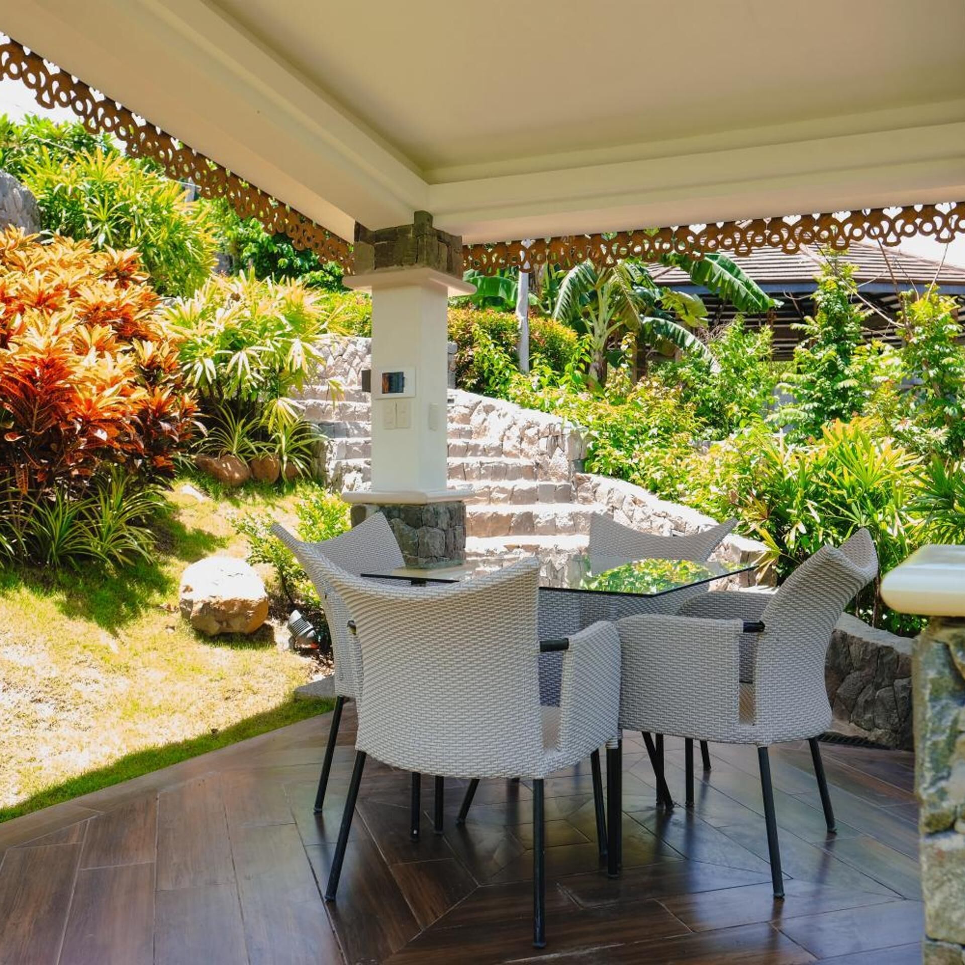 Tempat makan outdoor