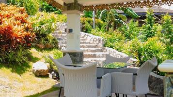 Tempat makan outdoor