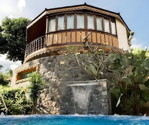 Outdoor pool - Rancho Bernardo Luxury Villas and Resort (Bagac)