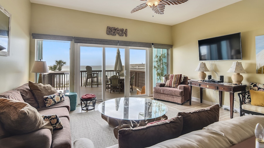 Seaside Pointe by Book That Condo