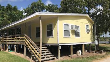 House, Private Bathroom, River View (The River House) | Exterior