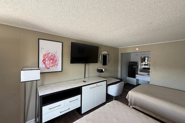 Blackout drapes, WiFi (free), bed sheets