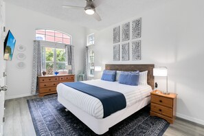 4 slaapkamers, een strijkplank/strijkijzer, reisbedje, wifi