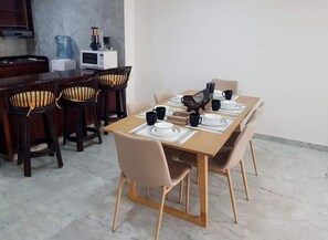 Classic-Apartment | Esszimmer