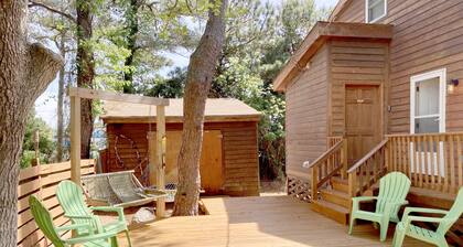 Cute and Cozy-Central Nags Head🐶 Dog Friendly🌊Walk to Beach and Sound⛱