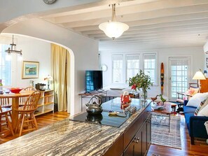 Interior - Your Annapolis Waterfront retreat -  ready for a winter getaway! (Annapolis)