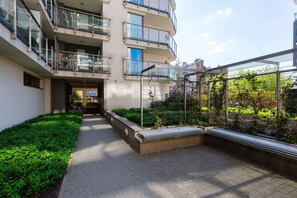 Property grounds - Kijowska 7 | Warsaw | Family Apartment | 2 Bedrooms (Warszawa)