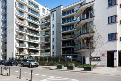 Spacious Apartment with Terrace | Parking | Two Bedrooms