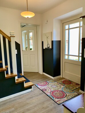 المنشأة من الداخل