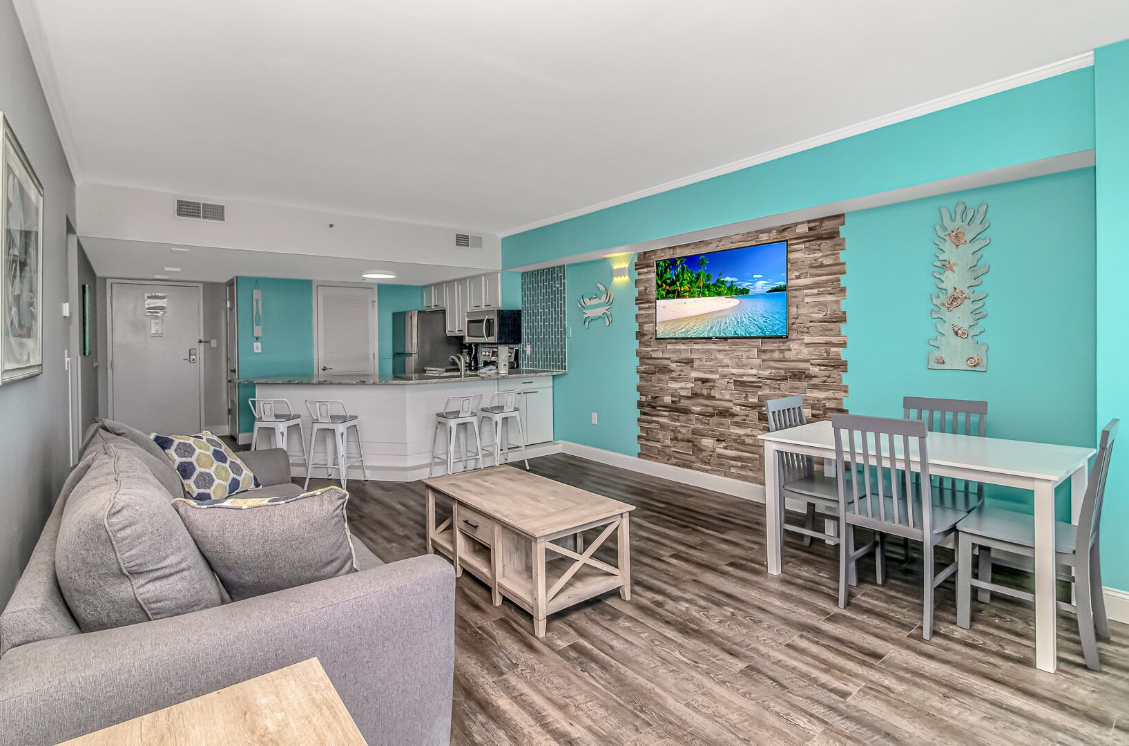 Beautiful 2 Bedroom Apartment with Stunning Views Palace Resort 1113