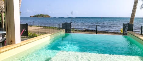 Piscina a l'aire lliure