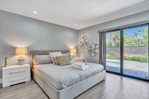 4 bedrooms, iron/ironing board, free WiFi, bed sheets