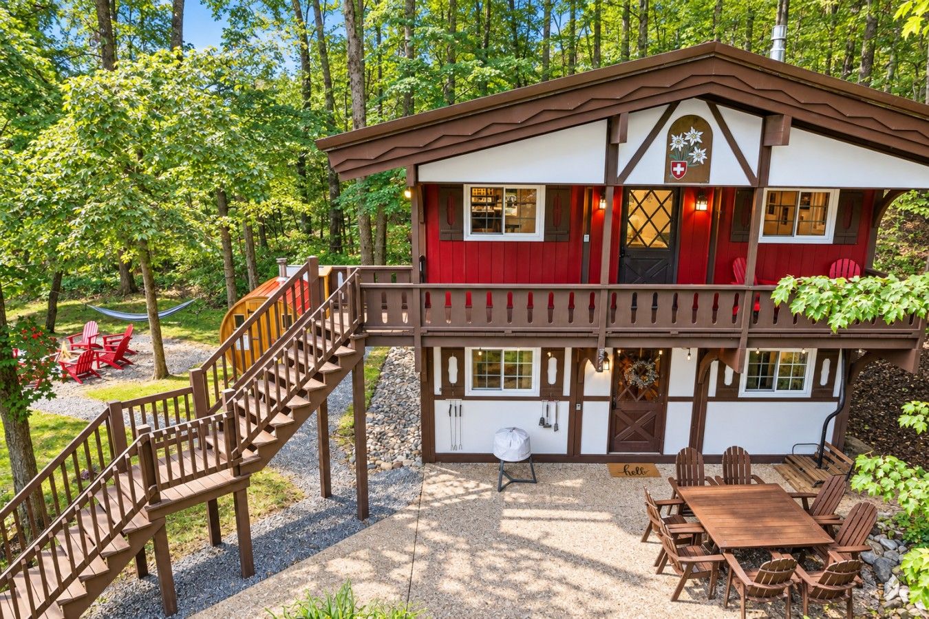 Chalet Getaway: Chalet exterior and deck
