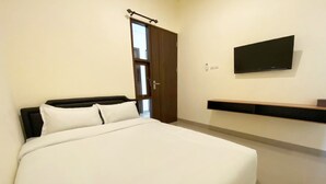 Unclassified image, 2 of 27, button - Reddoorz @ Arkana Seturan (Depok)