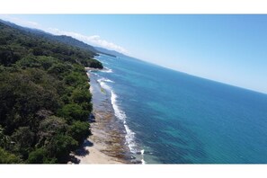 Beach nearby - Beautiful House 2 blocks from beach with AC (Manzanillo)