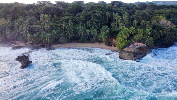 Beach nearby - Beautiful House 2 blocks from beach with AC (Manzanillo)