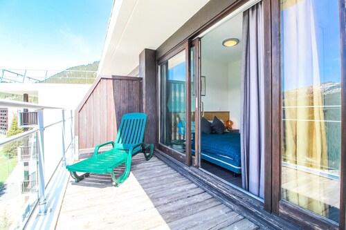 T4 centre station avec grande terrasse orienté sud