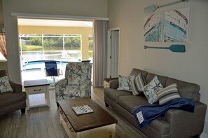 Smart TV - Bearfoot Bunker (Rotonda West)