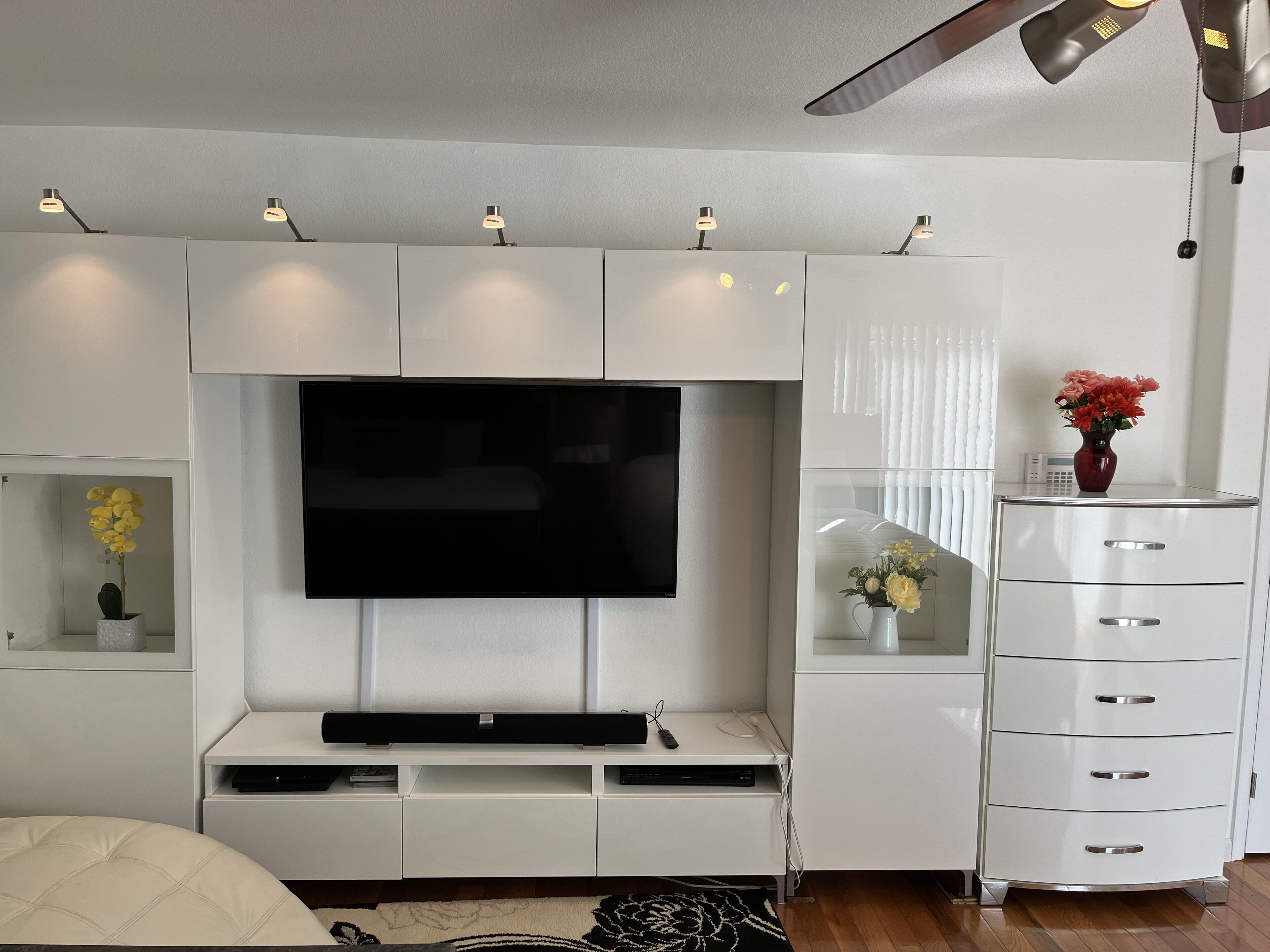 **Elegant Home** With Movie Theatre & Gym Near DEN