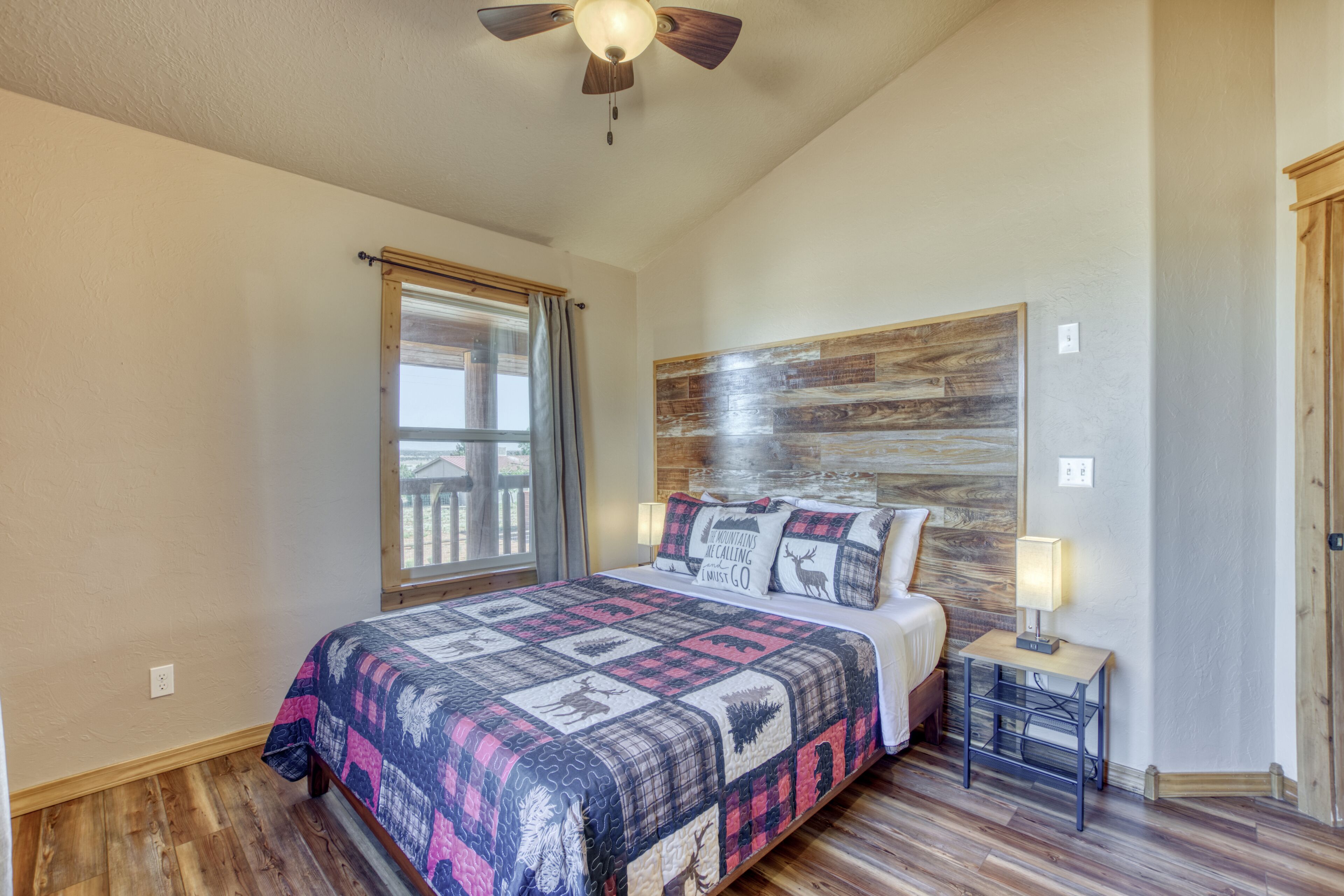 ★★30 mins to Zion★★Two Cabins w/ Game Room★★Bryce/Lake Powell/Grand Canyon