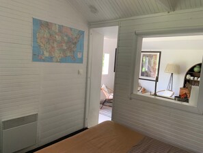 1 bedroom, iron/ironing board, travel cot, free WiFi