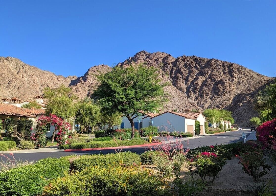 Rare, Single Story 2BR/2BA at Legacy Villas, 2-car garage & EV charger 