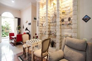 Interior - OYO 3986 Just 11 Boutique Residence Syariah (Ngaglik)