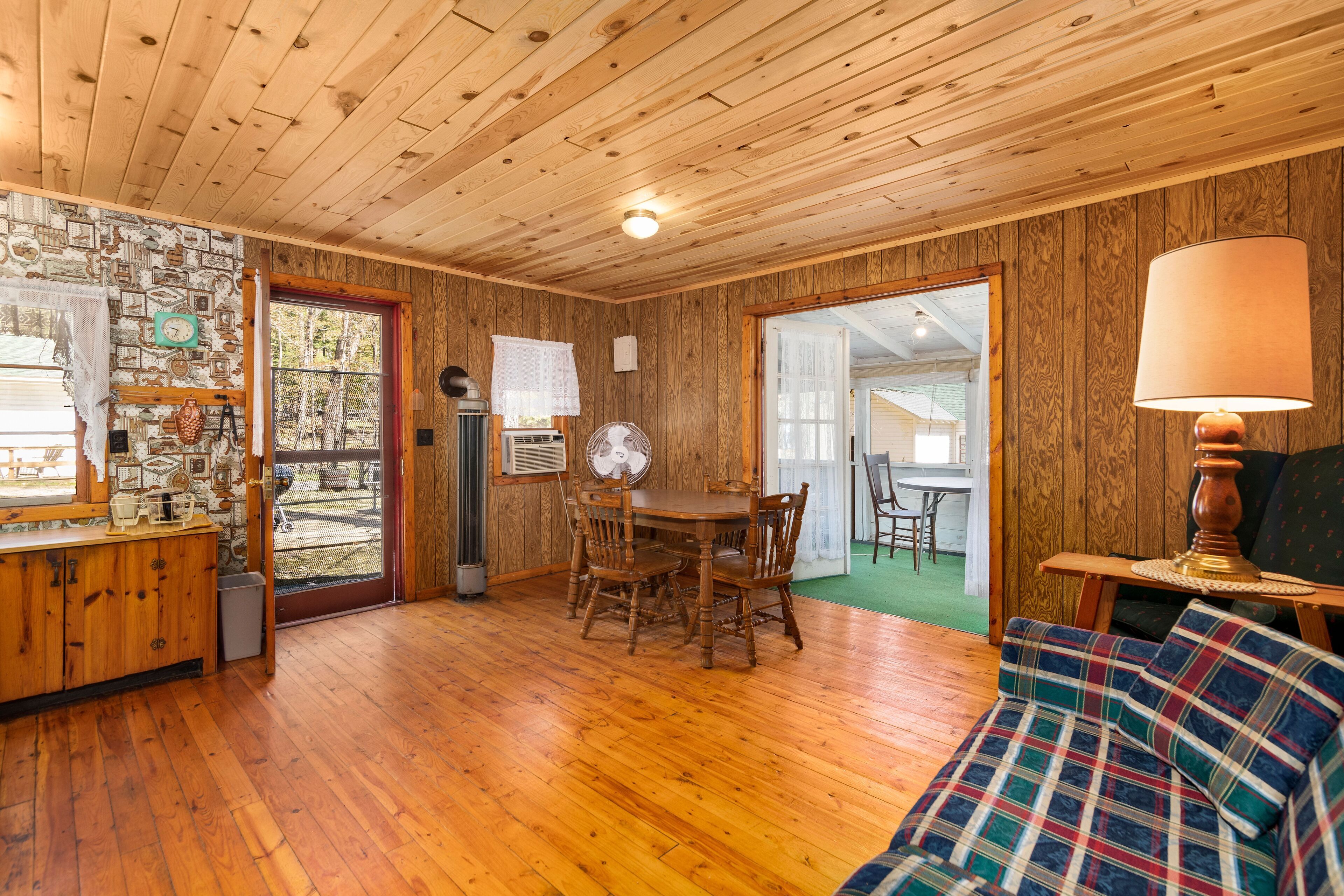 Up North Resort Located on Beautiful Pelican Lake in Nisswa, MN!