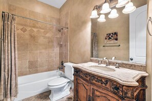 House (Casa Captiva) | Bathroom