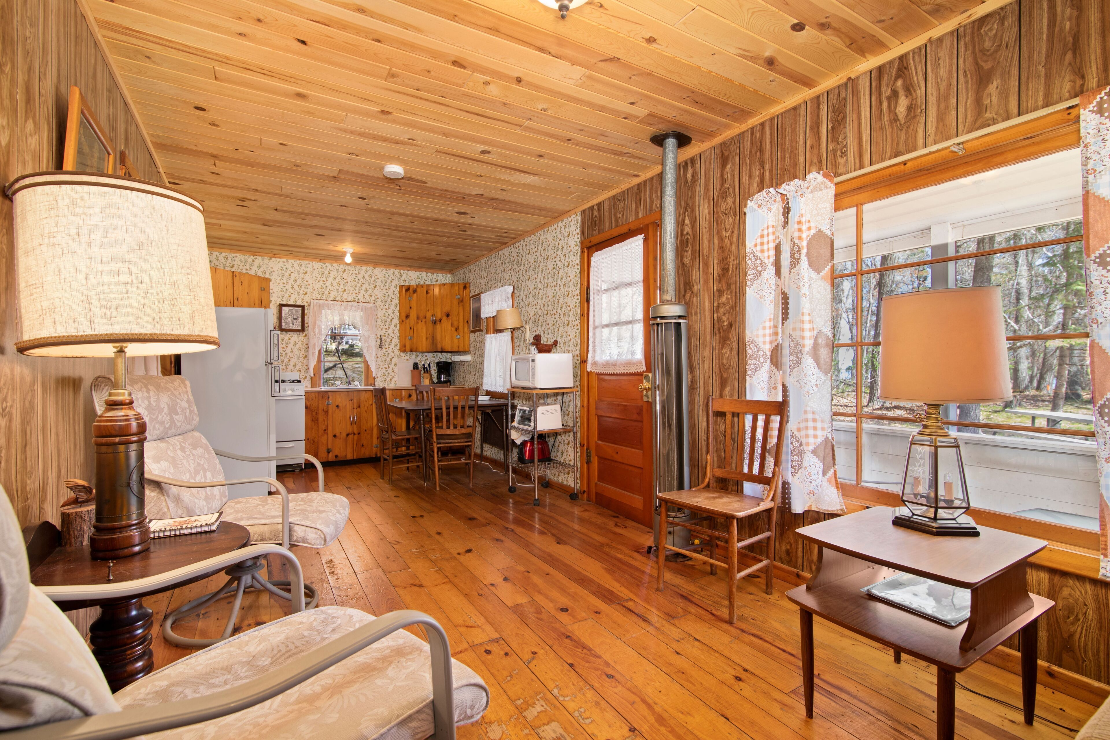 Up North Resort Located on Beautiful Pelican Lake in Nisswa, MN!