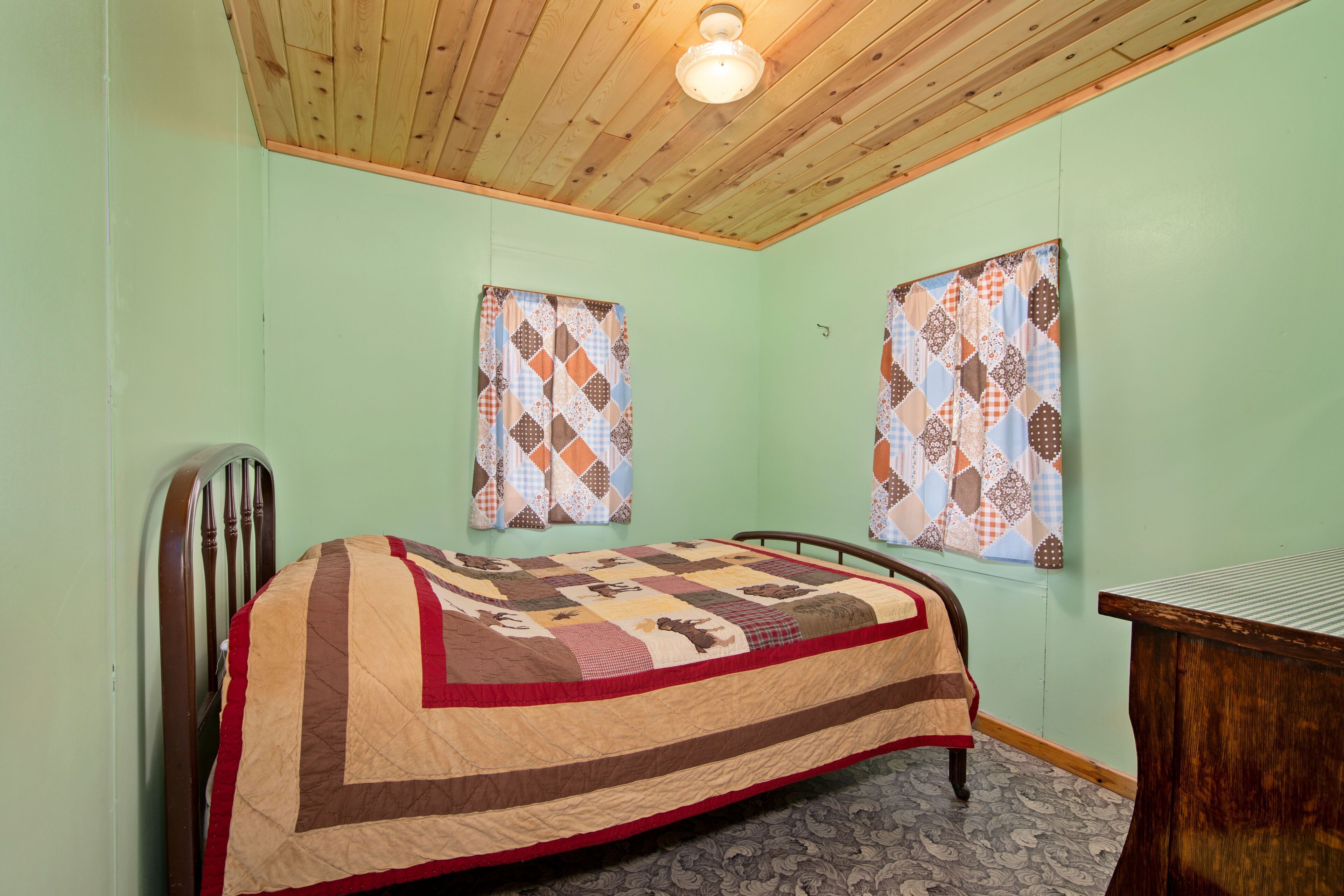 Up North Resort Located on Beautiful Pelican Lake in Nisswa, MN!