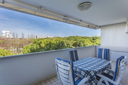 New! Cozy APT x5 Near the Beach - Garage Included
