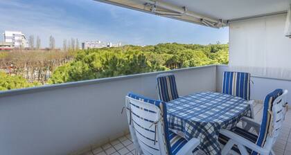 New! Cozy APT x5 Near the Beach - Garage Included