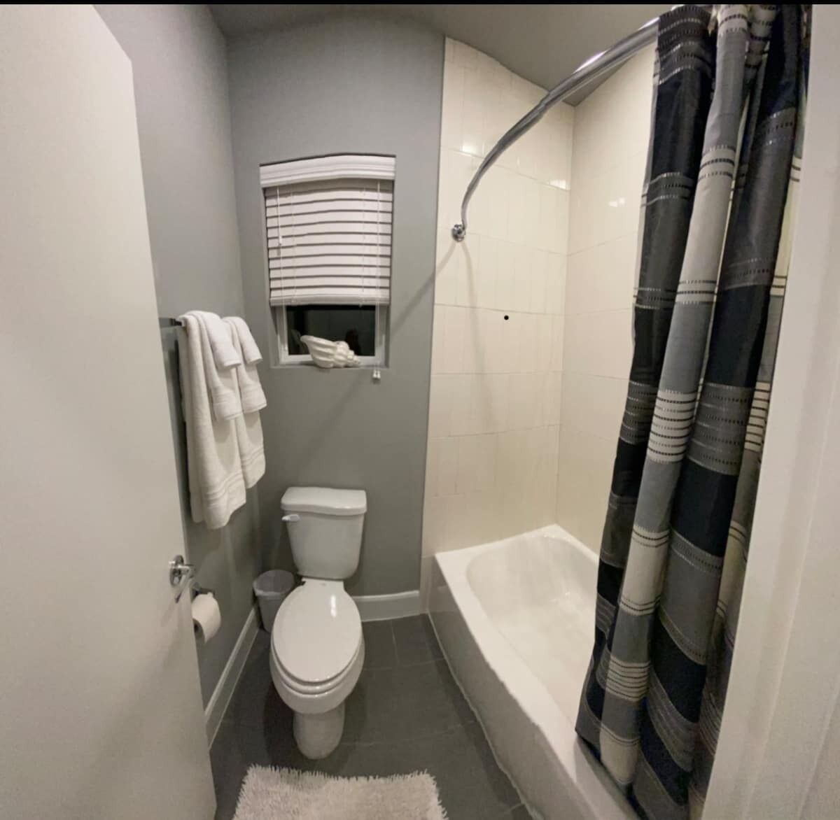 Houston Private Suite Located Near Downtown