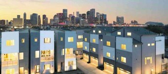Houston Private Suite Located East Downtown