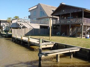 Family House, Private Bathroom, River View (River Retreat) | Bahagian luar