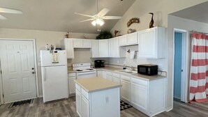 Interior - 14 Beachfront (Matagorda)