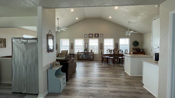 Interior - 14 Beachfront (Matagorda)
