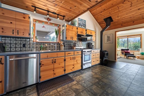 KĂŒhlschrank, Mikrowelle, Ofen, Herdplatte