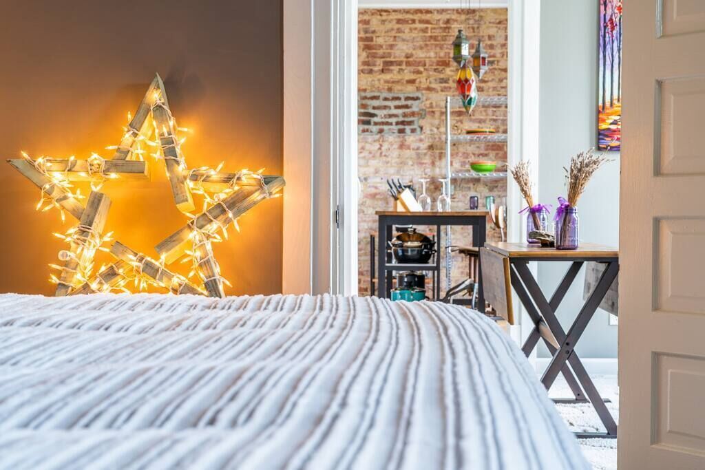 Historic Loft in Heart of St Elmo ★ Staycation Gem