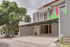 Exterior - OYO 3170 Songo Residence (Semarang)
