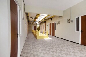 Interior - OYO 3170 Songo Residence (Semarang)