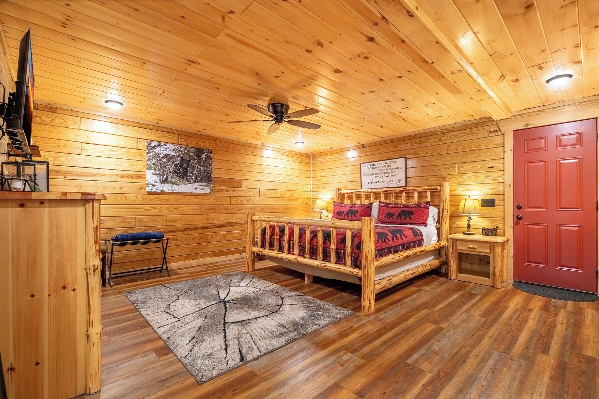 2 slaapkamers, een bureau, een strijkplank/strijkijzer, gratis wifi