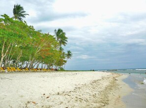 Liegestühle, Strandtücher