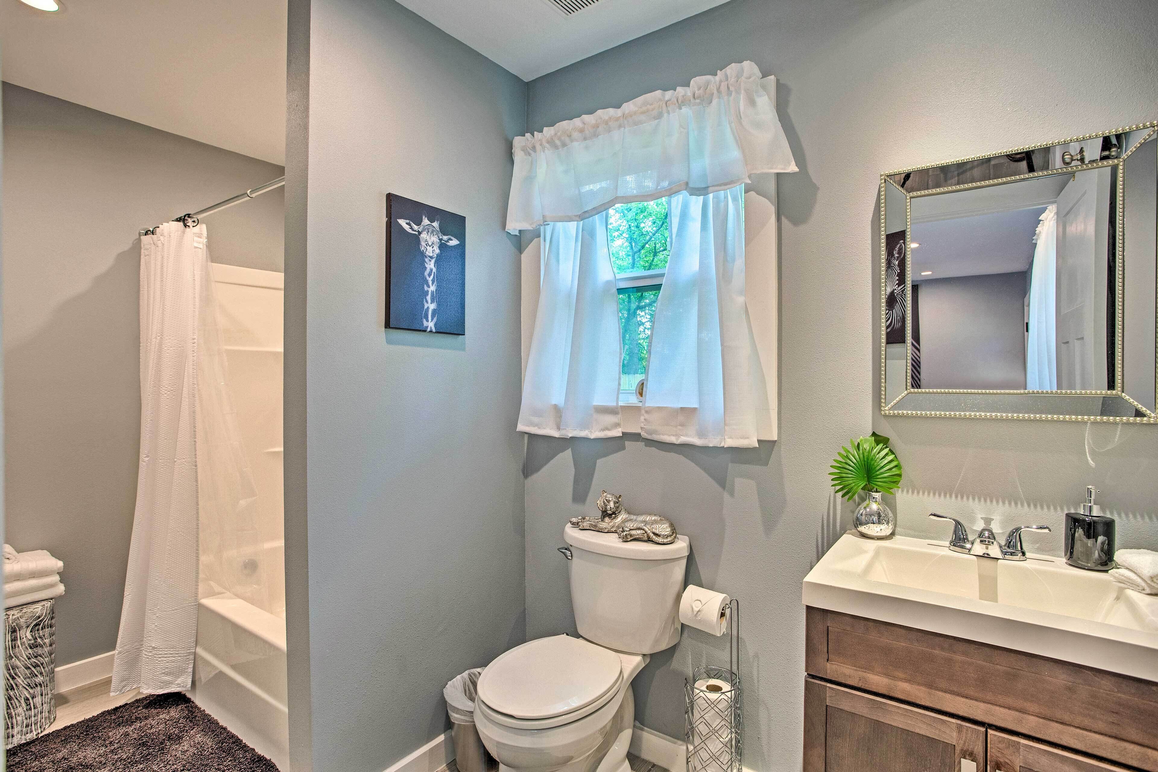 Couple’s Retreat In Canton w/ Patio, Trail & Yard!