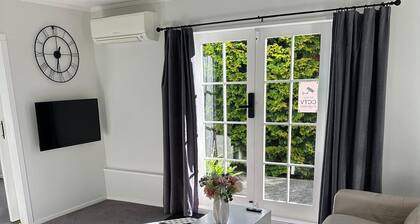 Lemon Tree Apartment Tawa