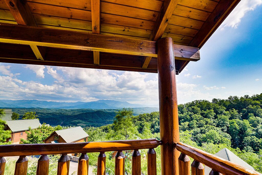 Pigeon Forge - Above The Stars - 12 Bedroom - Sleeps 58