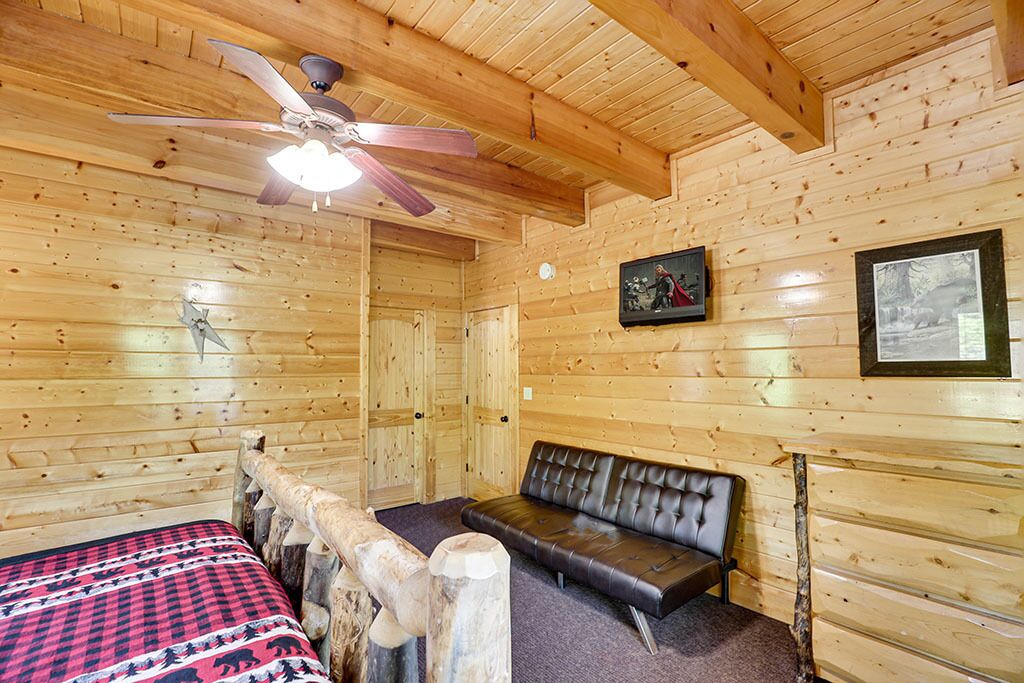 Pigeon Forge - Above The Stars - 12 Bedroom - Sleeps 58