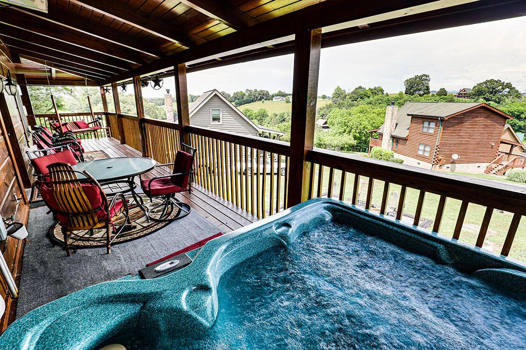 Pigeon Forge - Bear Country - 2 Bedroom - Sleeps 8